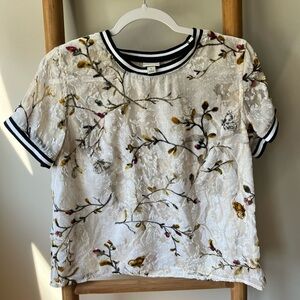 A New Day Velvet top! Perfect for fall! Size small!